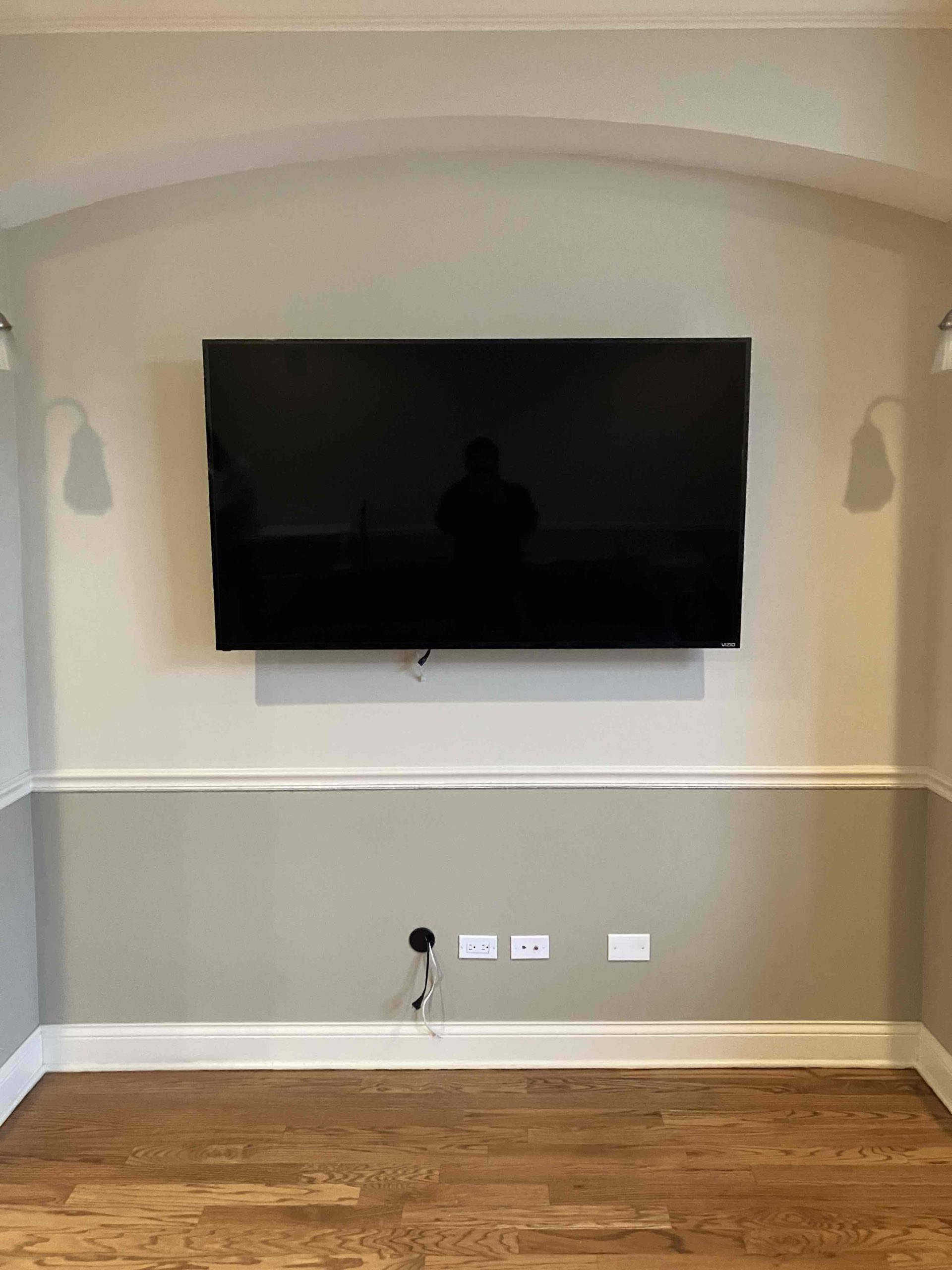 Handyman move in repair services- hang TV - Chicago Handyman 